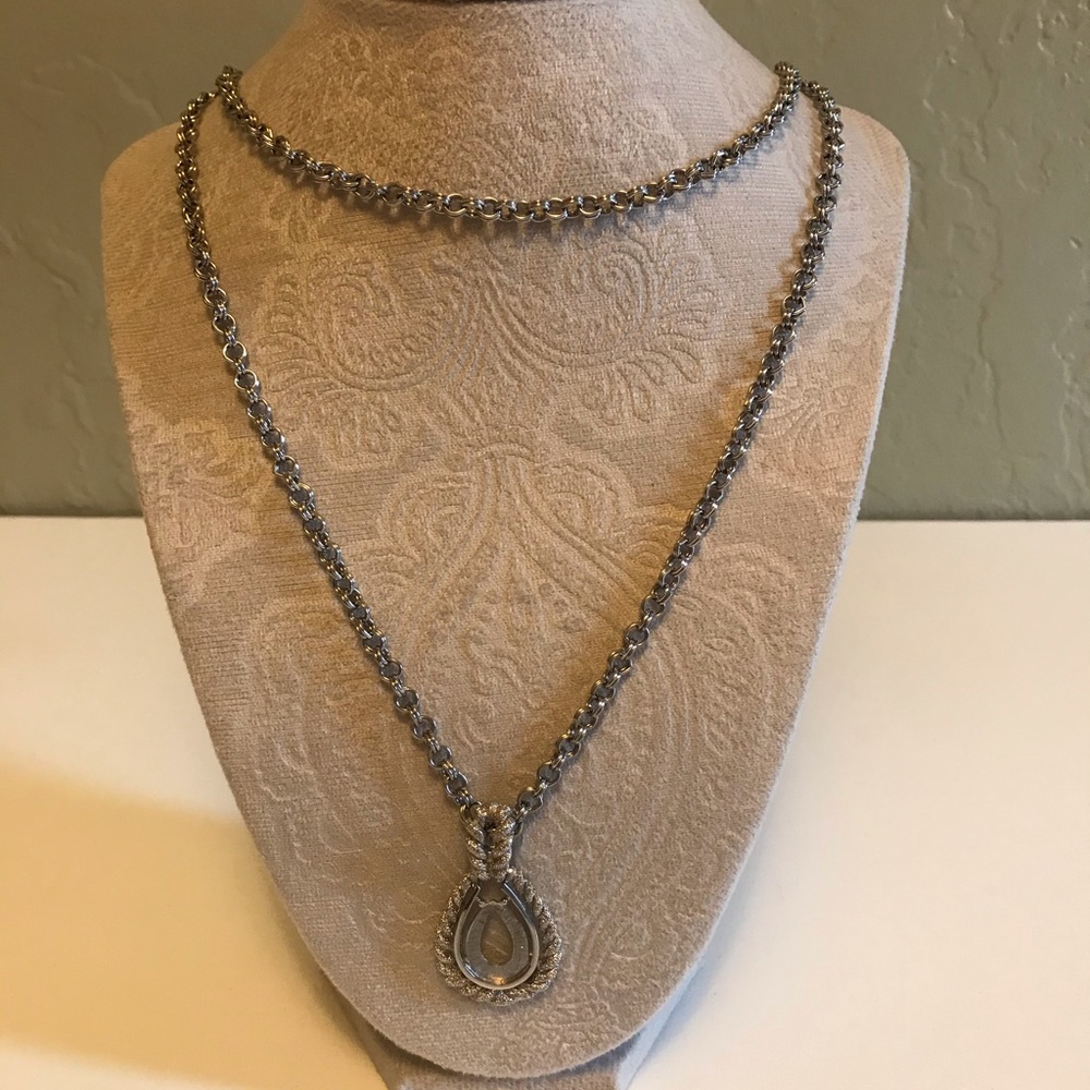 Avon silver tone necklace